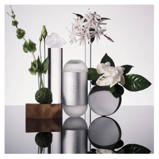 212 Carolina Herreara  por SAMY BEAUTY Perfumaria - Perfumes Importados