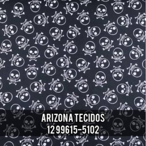 Tricoline Estampado caveira branca no tecido preto PT
