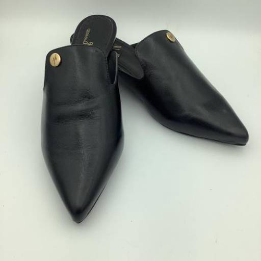 Mule em couro Preto por Geovana Freitas Calçados