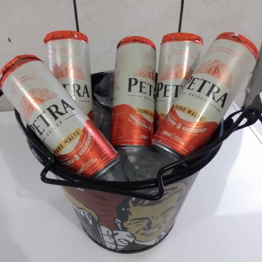 Comprar o produto de Cerveja Petra em Avaré  em Bebidas Alcoólicas  pela empresa Adega Félix em Avaré, SP por Solutudo