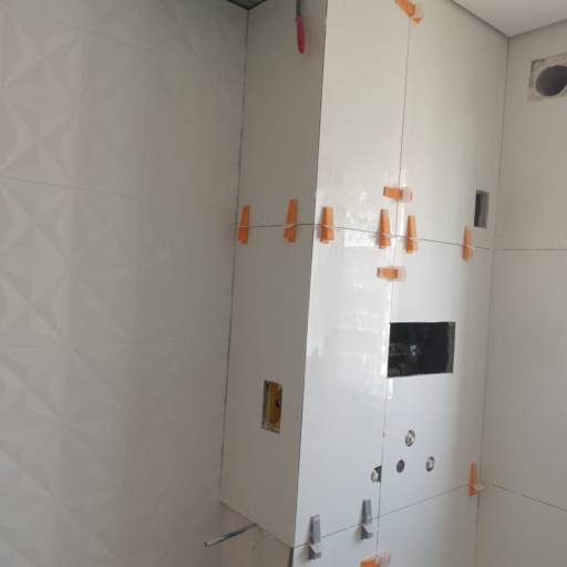 Colocar Azulejo em Avaré  por Neto Construções e Reformas em Avaré 