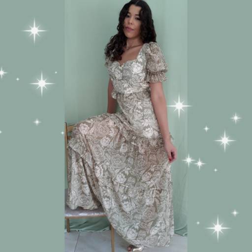 Vestido Três Marias em Crepe Floral por Atelie Fabian Ferreira