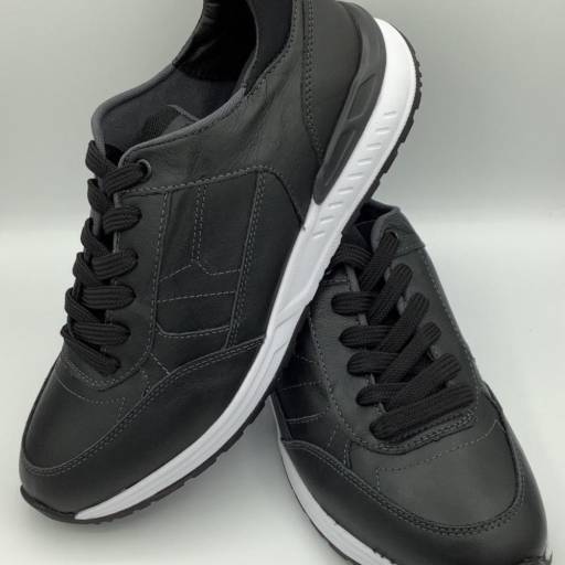 TÊNIS PRETO / SOLA  por Rafael Freitas Calçados