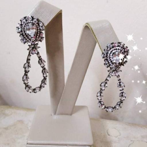 Brinco divo no rodhium negro com zircônias cristal por Laís Faganello SemiJóias