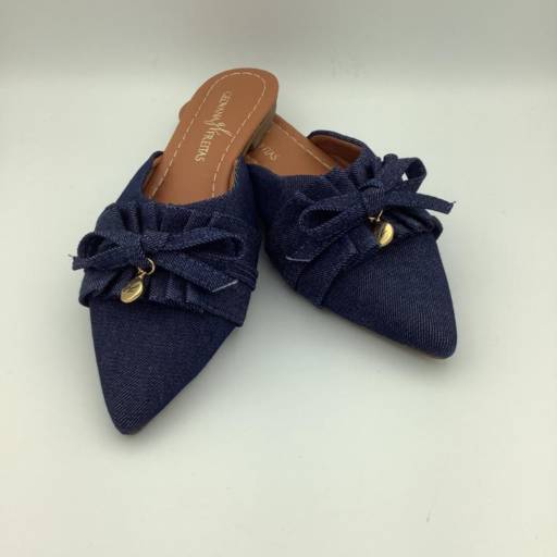 Mule jeans com franjinha por Geovana Freitas Calçados