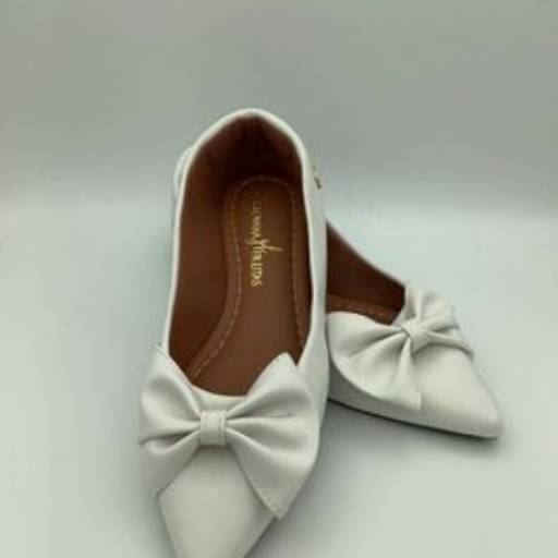 Sapatilha Branca com Laço em Bauru, SP por Geovana Freitas Calçados