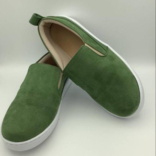 Tênis slip suede Verde Oliva por Geovana Freitas Calçados