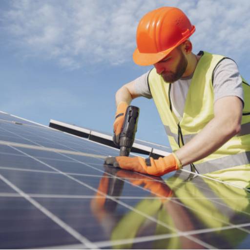 Comprar o produto de Manutenção de Sistemas Fotovoltaicos em Energia Solar pela empresa Embrassol Energia Solar  em Araraquara, SP por Solutudo