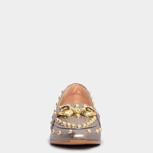 Mocassim Couro Prata Velho Ribites em Bauru, SP por Constance Calçados