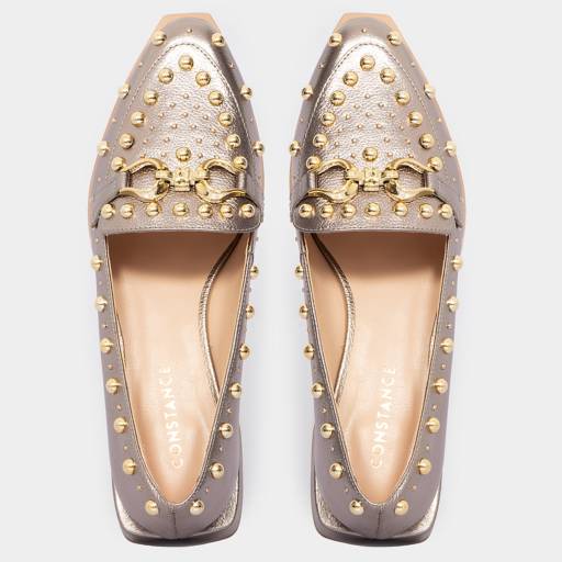 Mocassim Couro Prata Velho Ribites em Bauru, SP por Constance Calçados