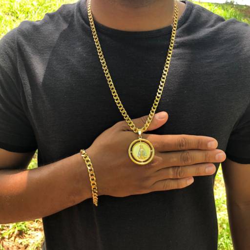 Corrente Grumet Diamantada com pingente "Nossa senhora Aparecida " por Ouro Preto Joias