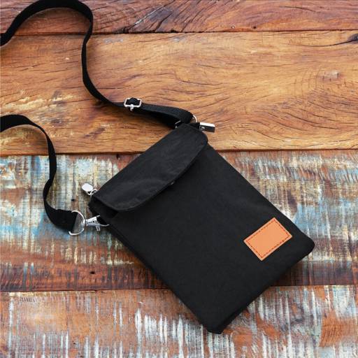 01227 Mini Bolsa Transversal de Nylon em São José do Rio Preto, SP por Public Gráfica e Brindes