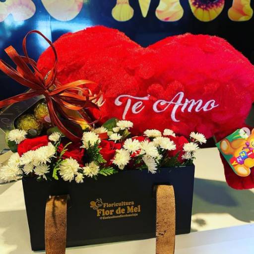 Comprar o produto de Box romântico de hoje!!! em Cestas pela empresa Floricultura Flor de Mel em Aracaju, SE por Solutudo
