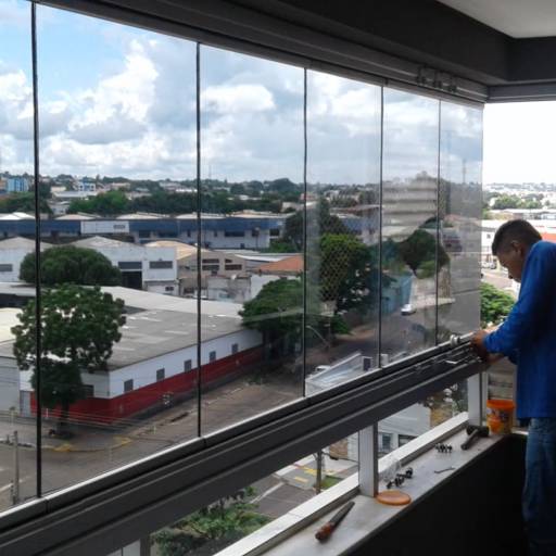 Envidraçamento de Sacada e Envidraçamento de varanda por Vidros Martinez