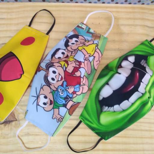 Máscaras infantis comuns de diversos Personagens por Mon Petit Ateliê