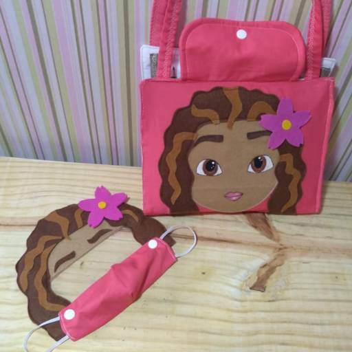  Kit de máscara com estojo infantil por Mon Petit Ateliê