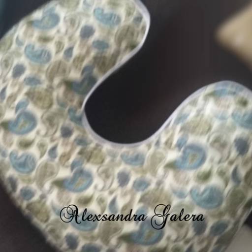 Almofada para Amamentação por Mon Petit Ateliê