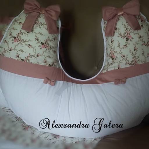 Almofada para Amamentação por Mon Petit Ateliê