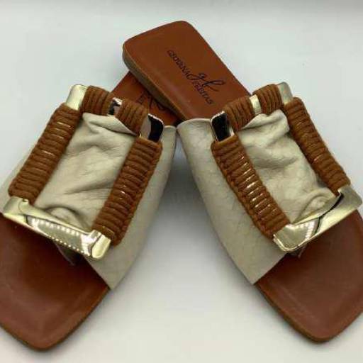 Rasteirinha Tilápia Carmelo por Geovana Freitas Calçados