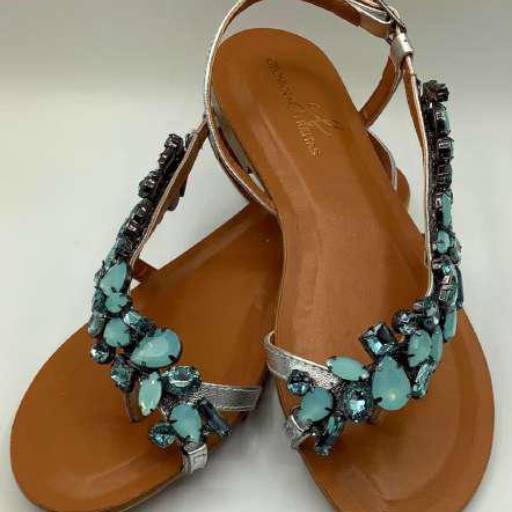 Rasteirinha Slion Off-White por Geovana Freitas Calçados