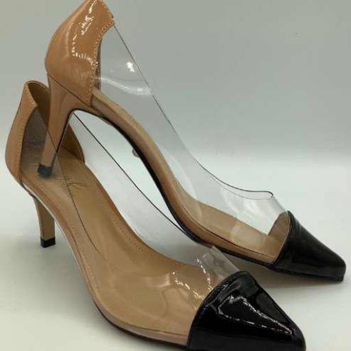 Scarpin Vinil Verniz Preto Antique 6cm por Geovana Freitas Calçados