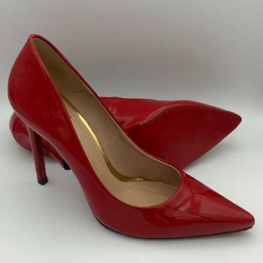 Scarpin Verniz Preto 7cm por Geovana Freitas Calçados