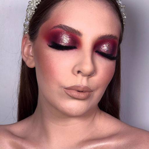 Maquiagem Profissional  por Bia Maion Makeup                 