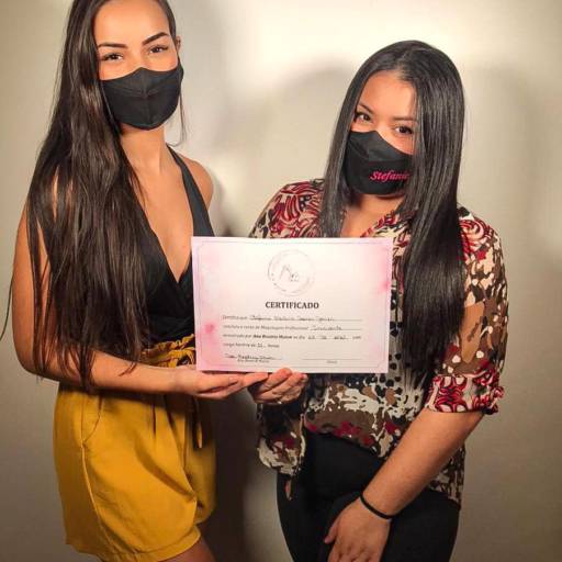 Curso Profissionalizante  por Bia Maion Makeup                 