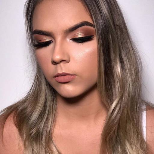 Maquiagem Profissional  por Bia Maion Makeup                 