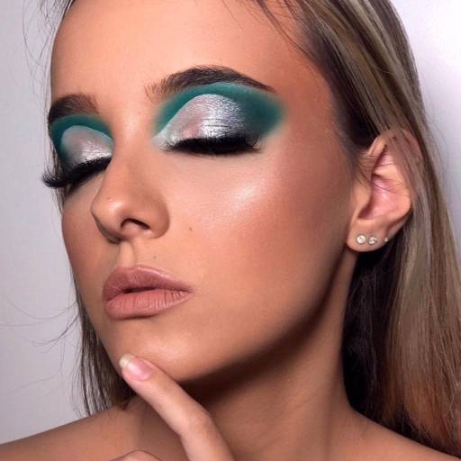 Maquiagem Profissional  por Bia Maion Makeup                 