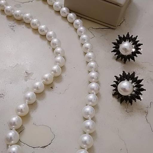 Pérolas e zircônia ônix