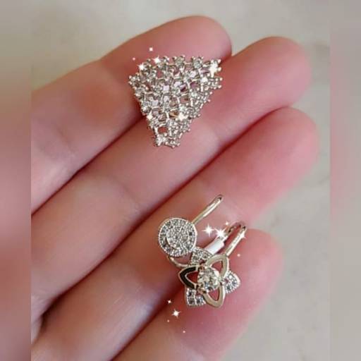 Piercing fake de rodhium branco e zircônias