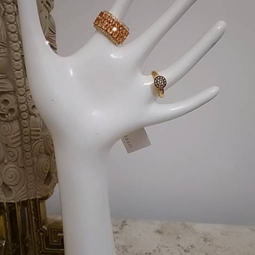 Anéis com zircônias aro 12 e 13