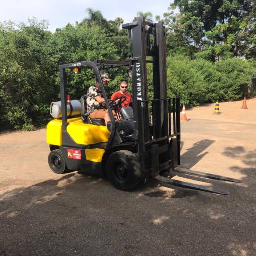 Curso Operador de Empilhadeira + Ponte Rolante por C.A.F. Treinamentos & Assessoria