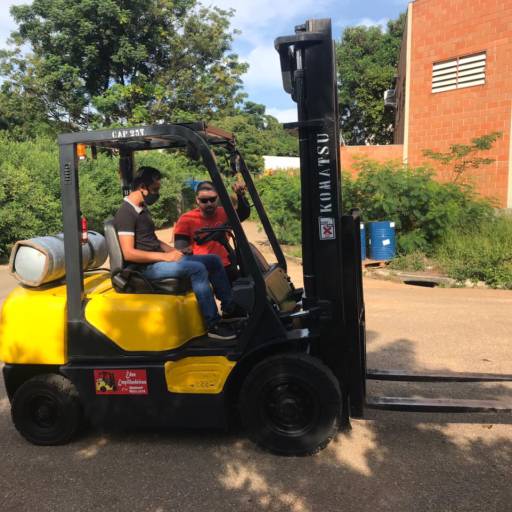 Curso Operador de Empilhadeira + Ponte Rolante por C.A.F. Treinamentos & Assessoria