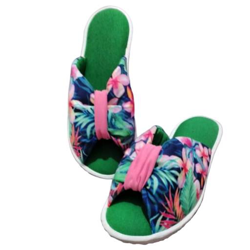 Chinelo De Quarto Feminino - Cod 64 por Chinelize Personalizados