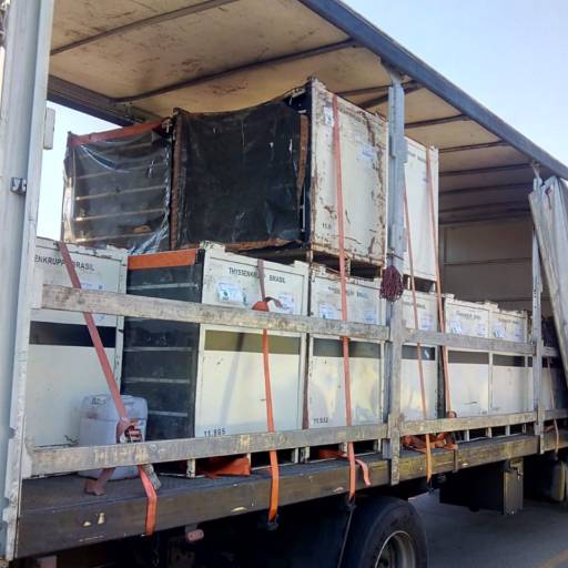 Entregas com Caminhão Sider por Work Express