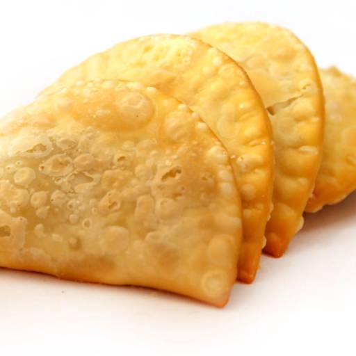 Pastel de Carne, Queijo e Milho  por POINT Da Praça - Pastel e Espetinho