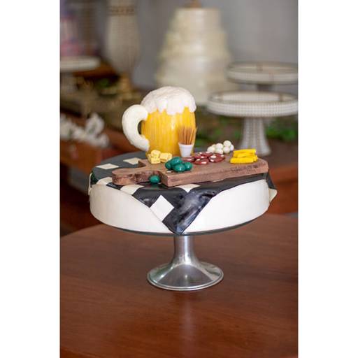 Aluguel de Bolos decorativos por Kyrios Decoracao E Buffet