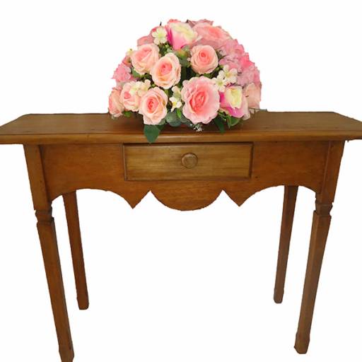 Aluguel de Mesas, móveis e vidros