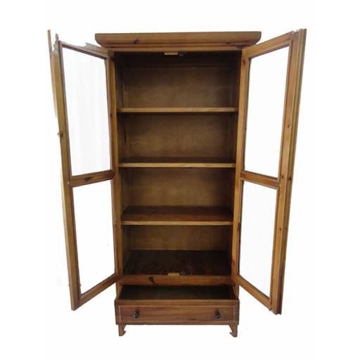 Aluguel de Mesas, móveis e vidros por Kyrios Decoracao E Buffet