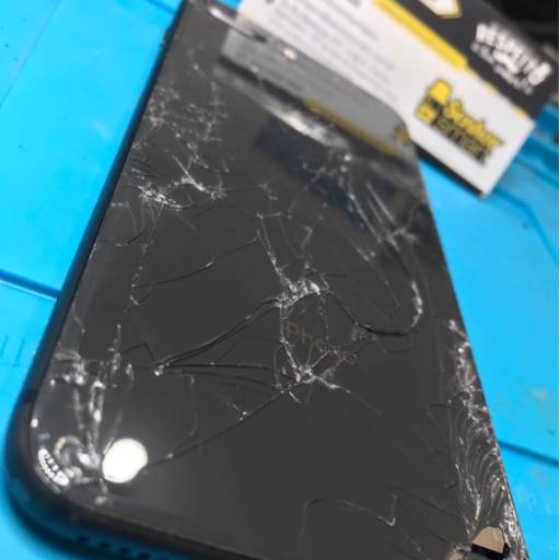 Troca de Tampa Traseira Iphone 8 Plus por Senhor Smart - Itanhaém