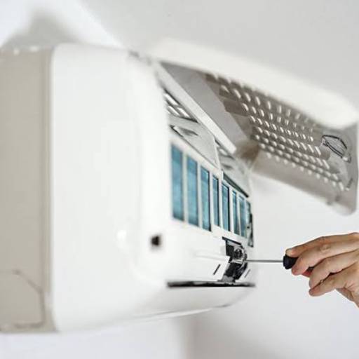 Comprar o produto de Conserto de Ar Condicionado em Assistência Técnica para Eletrônicos - Eletrodomésticos pela empresa Eletro Nobili - Refrigeração em Foz do Iguaçu, PR por Solutudo