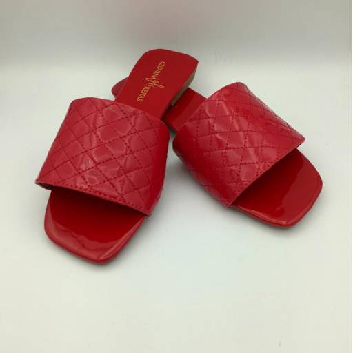 Rasteirinha Verniz Vermelho por Geovana Freitas Calçados