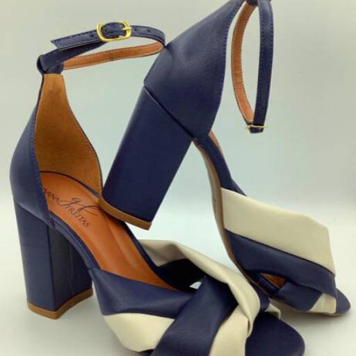 Sandália Napa Soft Navy  por Geovana Freitas Calçados