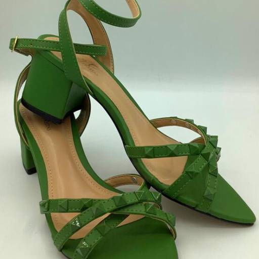 Sandália Santorine Oliva 9cm por Geovana Freitas Calçados