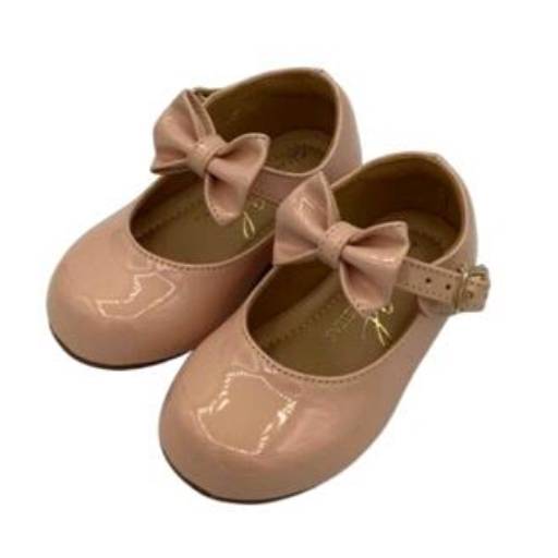 Comprar o produto de Sapato Verniz Quartzo em Sandálias pela empresa Geovana Freitas Calçados em Bauru, SP por Solutudo