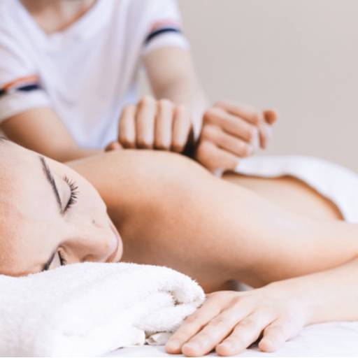 Comprar o produto de Massagens  em Massoterapia pela empresa Celso Ceregato - Acupuntura em Bauru, SP por Solutudo