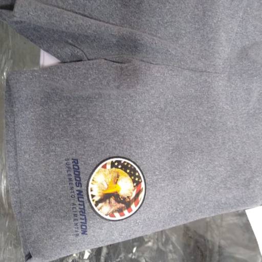 Estampa em camisetas por Dom Estamparia