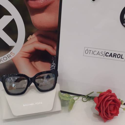 Comprar o produto de Óculos de Sol - Michael Kors em Óculos de Sol pela empresa Óticas Carol em São Manuel, SP por Solutudo